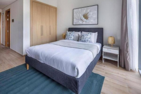 Hotel Apartment, Studio, Free Swimming Pool, Gym, Kitchen, and Laundry - Metro Station 0 km away